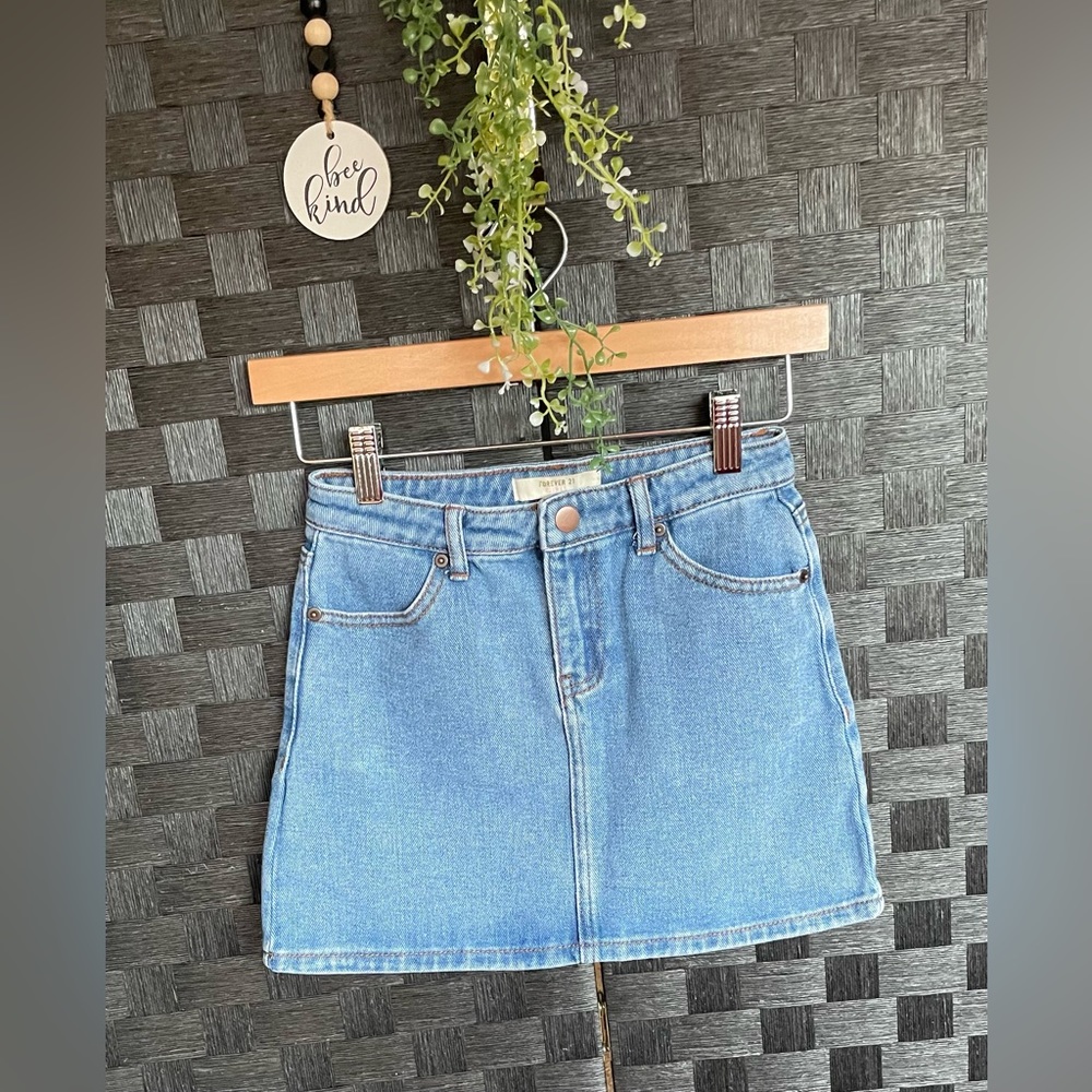 Girls Forever 21 Denim Skirt Size 9/10